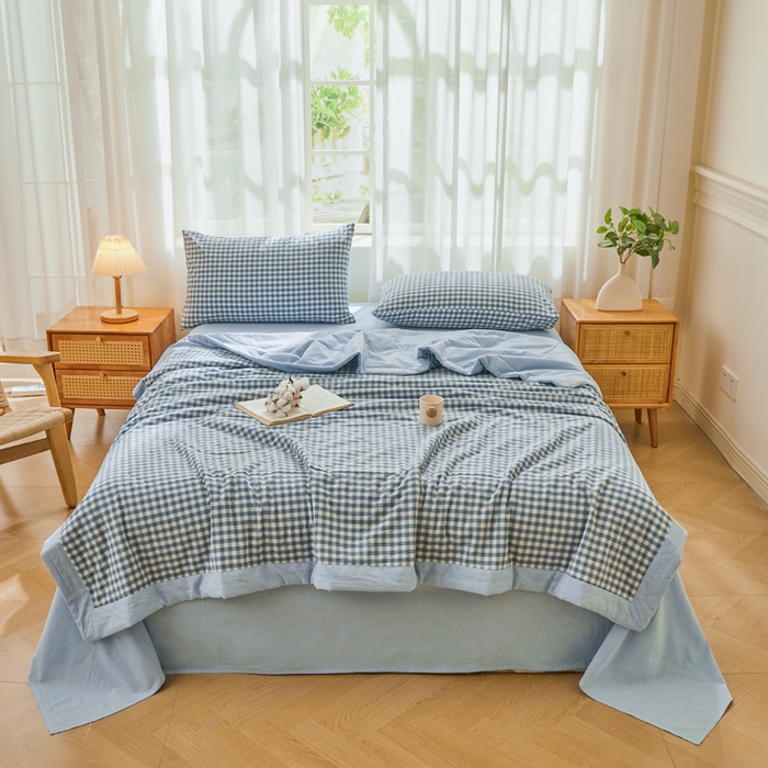 91家纺网 家纺一手货源 找家纺 雅萱家纺 2026新款全棉色织水洗棉棉花夏被 小格-蓝 棉花夏被四件套