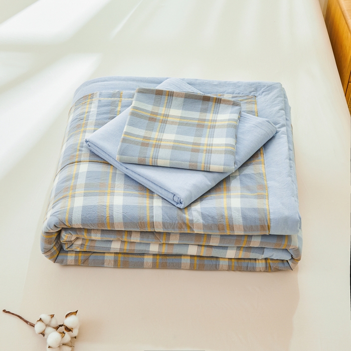 91家纺网 家纺一手货源 找家纺 雅萱家纺 2026新款全棉色织水洗棉棉花夏被 意境-兰星格 棉花夏被四件套