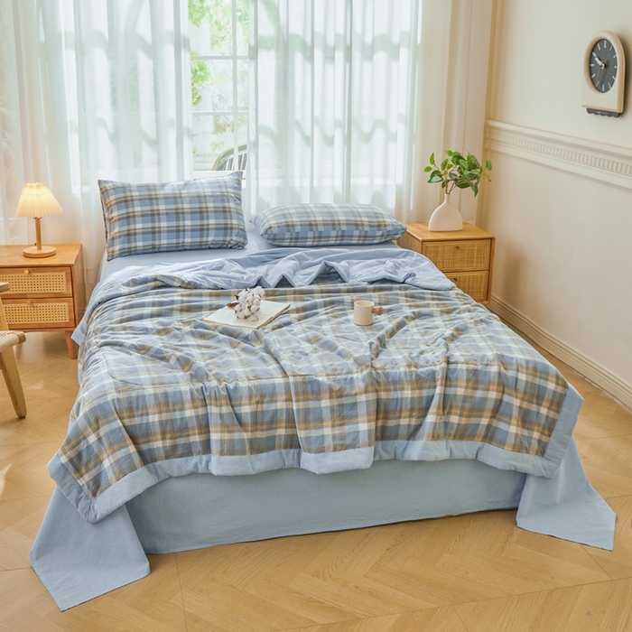 91家纺网 家纺一手货源 找家纺 雅萱家纺 2026新款全棉色织水洗棉棉花夏被 意境-兰星格 棉花夏被四件套