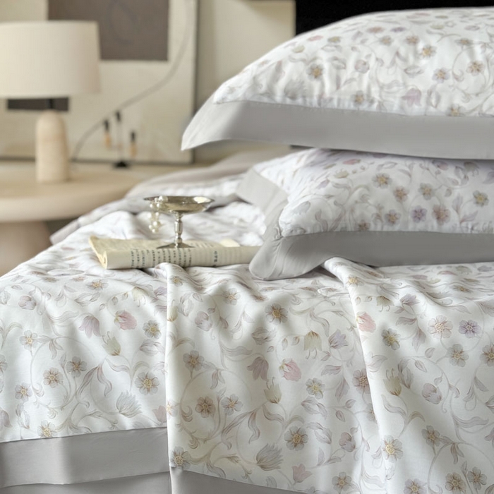 91家纺网 家纺一手货源 找家纺 莱豫家纺 2026新款莱赛尔天丝夏被四件套 蔷薇花眠紫灰