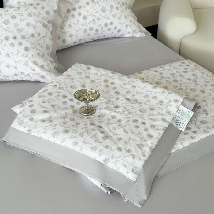 91家纺网 家纺一手货源 找家纺 莱豫家纺 2026新款莱赛尔天丝夏被四件套 蔷薇花眠紫灰