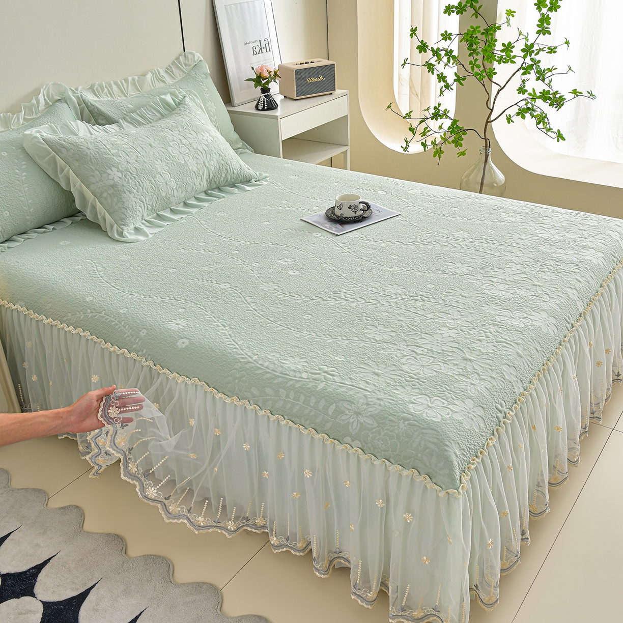 91家纺网 家纺一手货源 找家纺 民新家纺 2026新款3D立体冰豆豆席床裙三件套 漫舞-绿