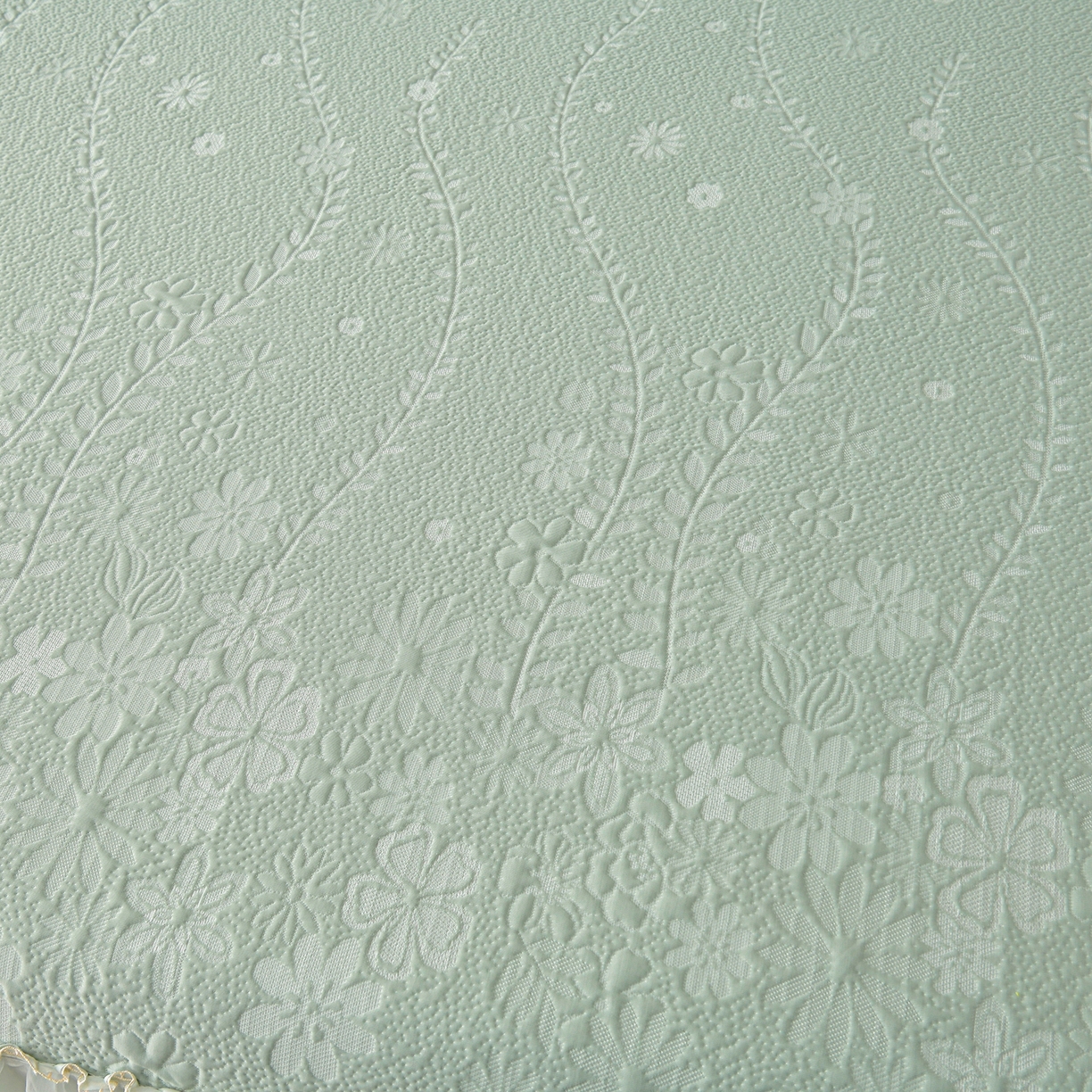 91家纺网 家纺一手货源 找家纺 民新家纺 2026新款3D立体冰豆豆席床裙三件套 漫舞-绿