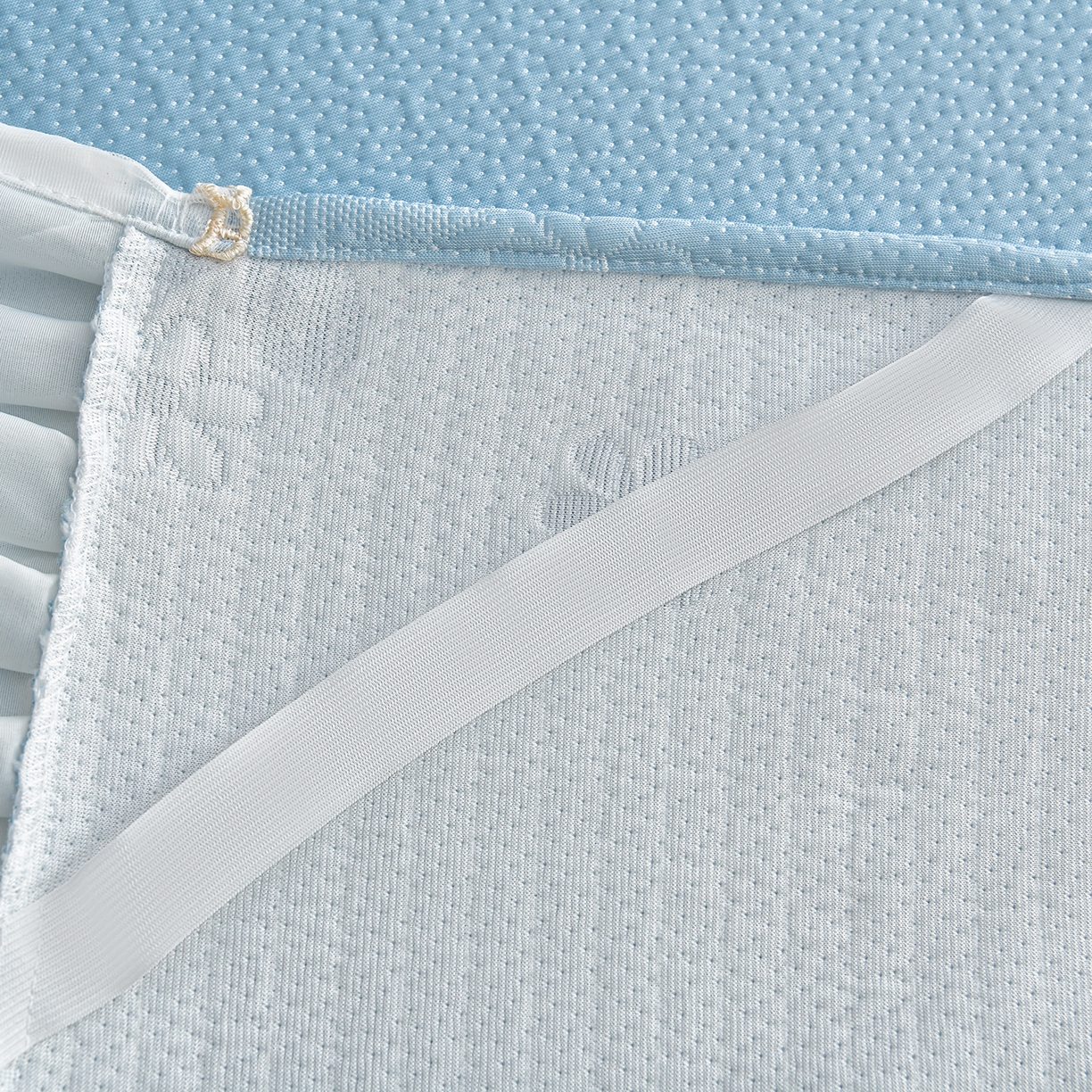 91家纺网 家纺一手货源 找家纺 民新家纺 2026新款3D立体冰豆豆席床裙三件套 幸运花朵-蓝