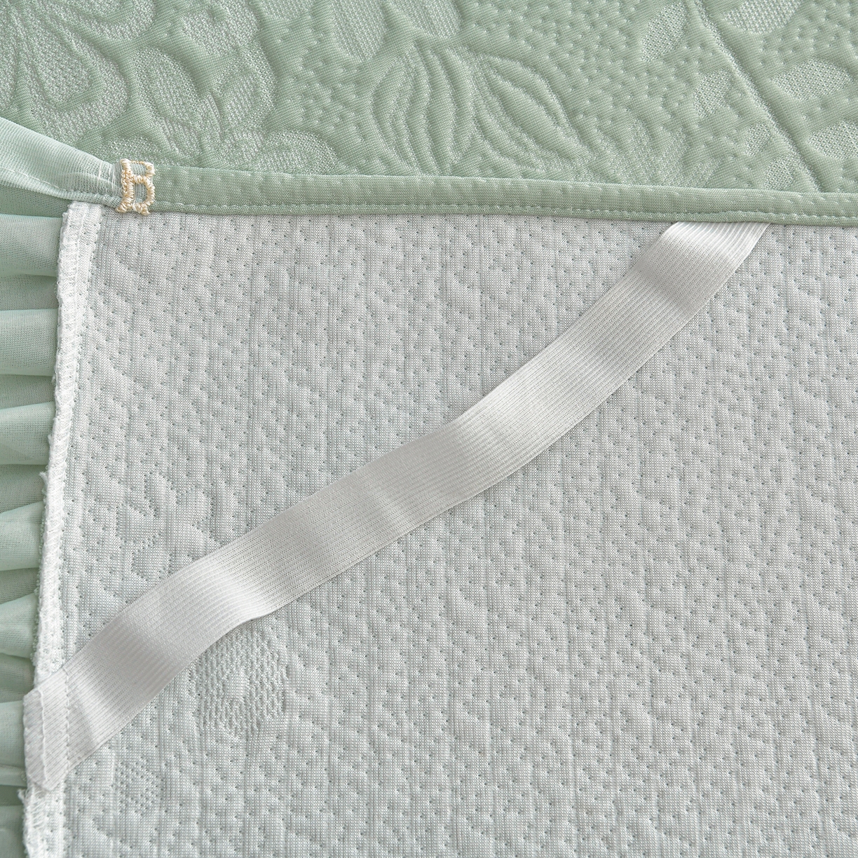 91家纺网 家纺一手货源 找家纺 民新家纺 2026新款3D立体冰豆豆席床裙三件套 漫舞-绿