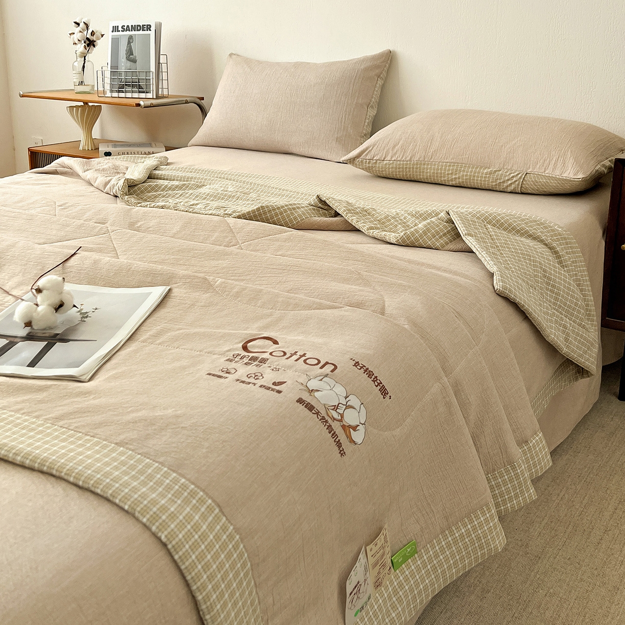 91家纺网 家纺一手货源 找家纺 鹿辉家居（原吉欧力） 2026新款100%新疆棉花水洗色织夏被四件套 杏色