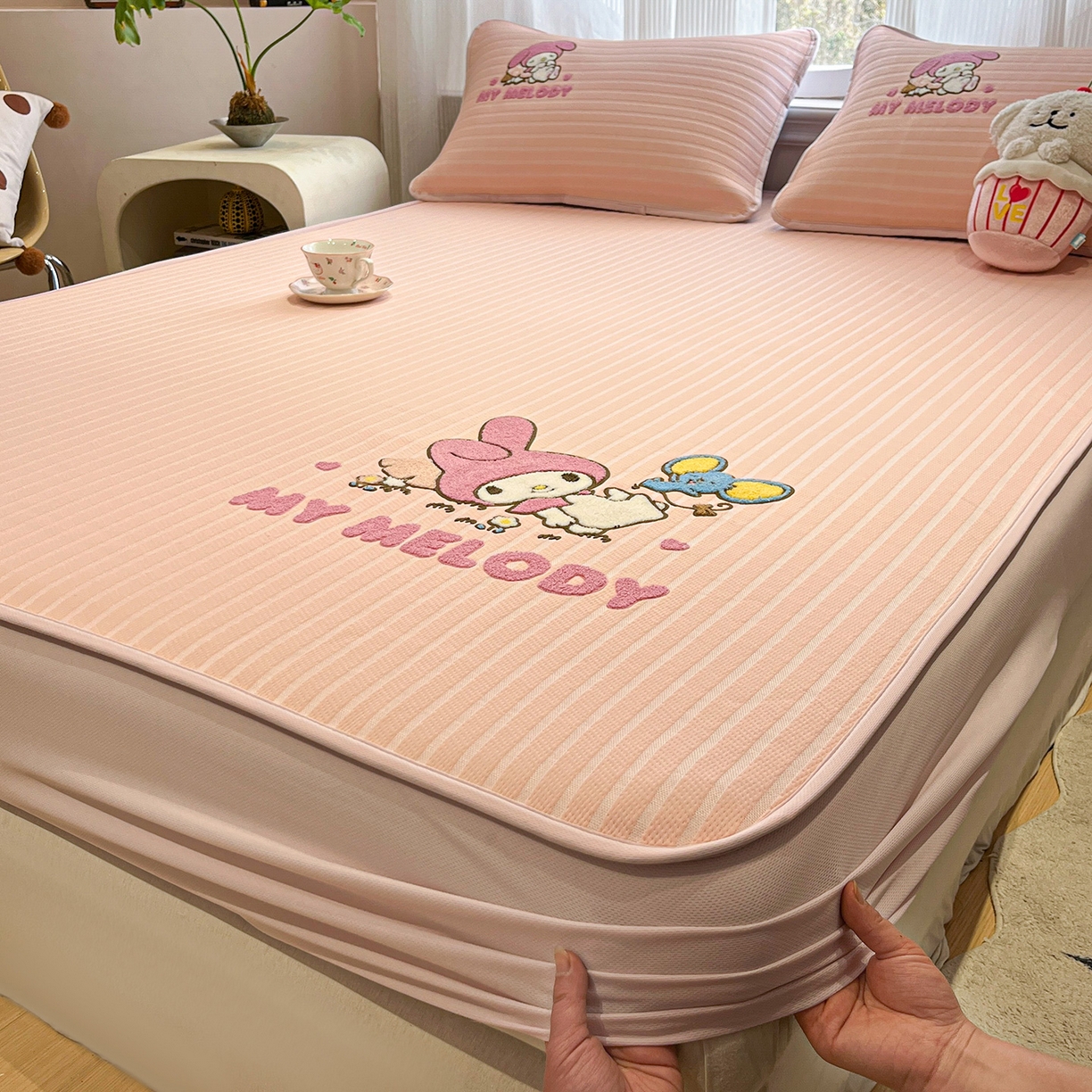 91家纺网 家纺一手货源 找家纺 （总）蓝邻家纺 2026新款PE提花三丽鸥毛巾绣凉席床笠