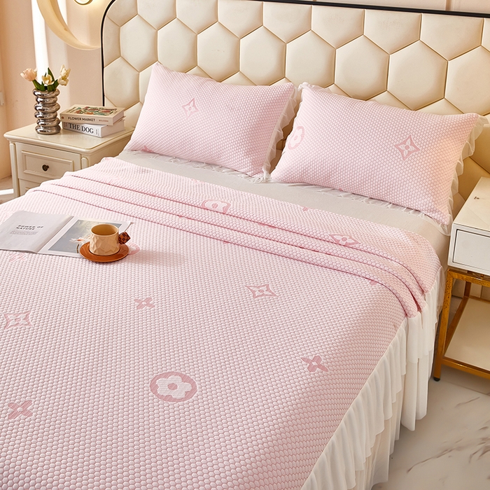 91家纺网 家纺一手货源 找家纺 （总）栩裕纺织 2026新款冰豆豆凉席床裙款