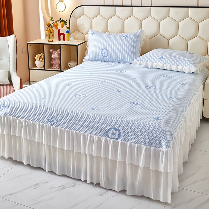 91家纺网 家纺一手货源 找家纺 栩裕纺织 2026新款冰豆豆凉席床裙款 蓝色