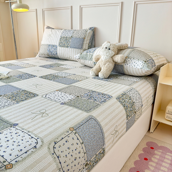 91家纺网 家纺一手货源 找家纺 缦彩 2026新款A类全棉老粗布床笠单件加厚床罩三件套 素锦花窗