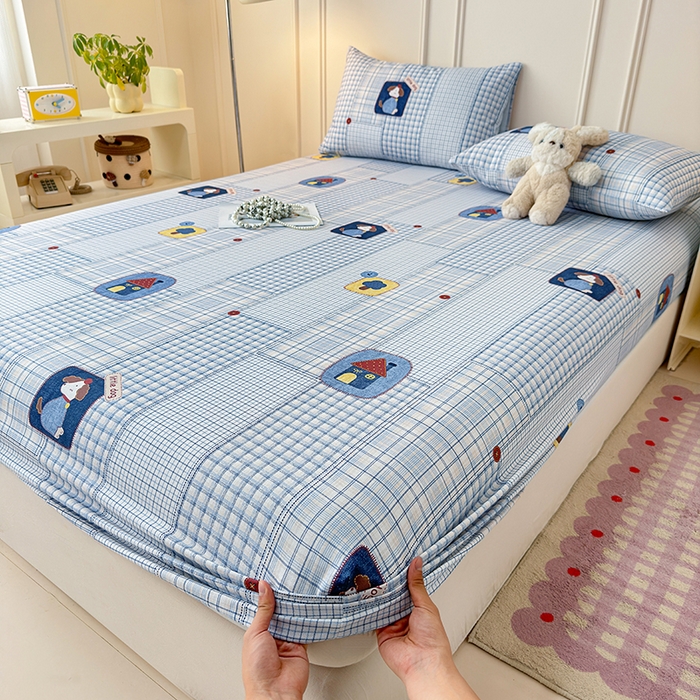 91家纺网 家纺一手货源 找家纺 缦彩 2026新款A类全棉老粗布床笠单件加厚床罩三件套 萌犬格纹