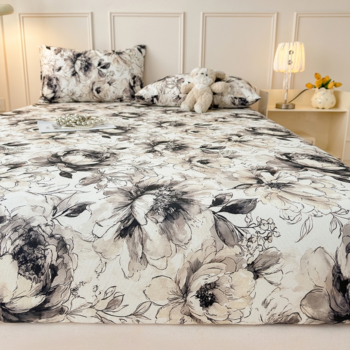 91家纺网 家纺一手货源 找家纺 缦彩 2026新款A类全棉老粗布床笠单件加厚床罩三件套 素墨芳华