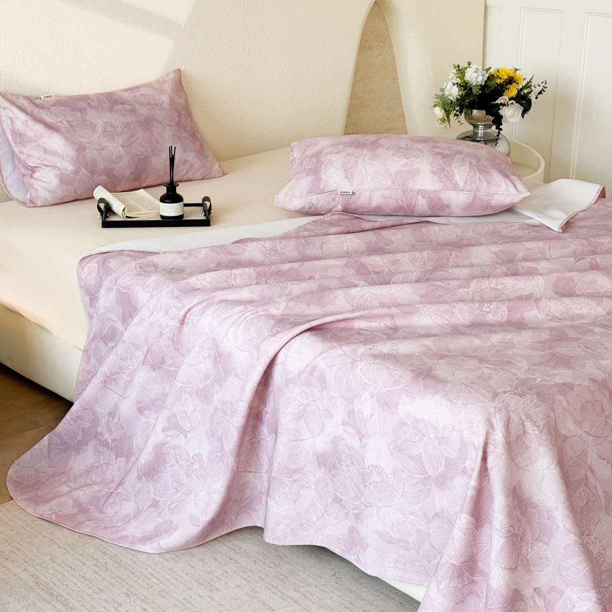 91家纺网 家纺一手货源 找家纺 遇安家纺 2026年新款原棉老粗布凉席三件套 香岛巴黎-粉