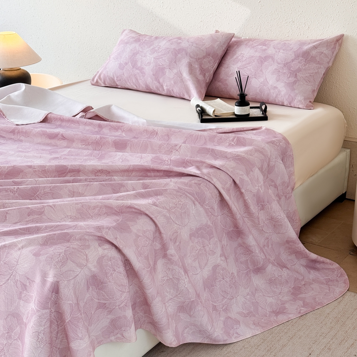 91家纺网 家纺一手货源 找家纺 遇安家纺 2026年新款原棉老粗布凉席三件套 香岛巴黎-粉