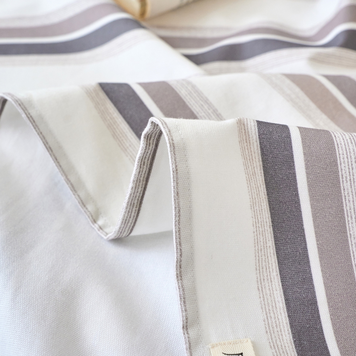 91家纺网 家纺一手货源 找家纺 春皖家纺 2026新款全棉老粗布席子凉席普通款单床单床单单件 星纬