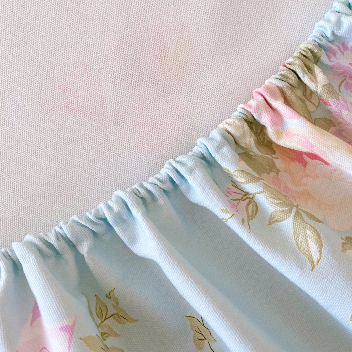 91家纺网 家纺一手货源 找家纺 春皖家纺 2026新款全棉老粗布席子凉席普通款单床笠床笠单件 向晚