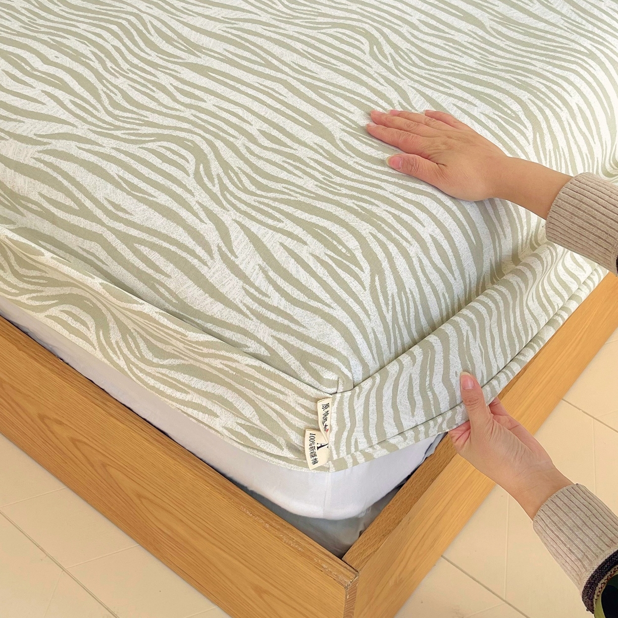 91家纺网 家纺一手货源 找家纺 春皖家纺 2026新款全棉老粗布席子凉席普通款单床笠床笠单件 星野纹-米