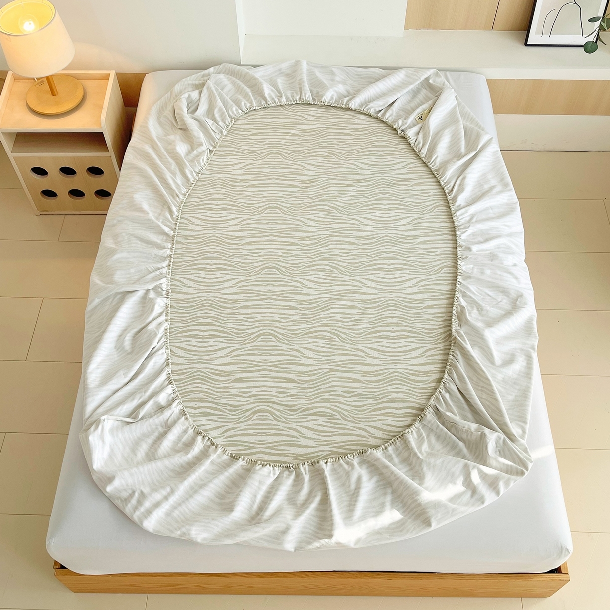 91家纺网 家纺一手货源 找家纺 春皖家纺 2026新款全棉老粗布席子凉席普通款单床笠床笠单件 星野纹-米