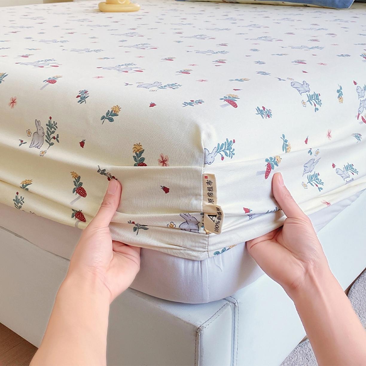 91家纺网 家纺一手货源 找家纺 春皖家纺 2026新款全棉老粗布席子凉席工艺款单床笠床笠单件 蘑菇兔