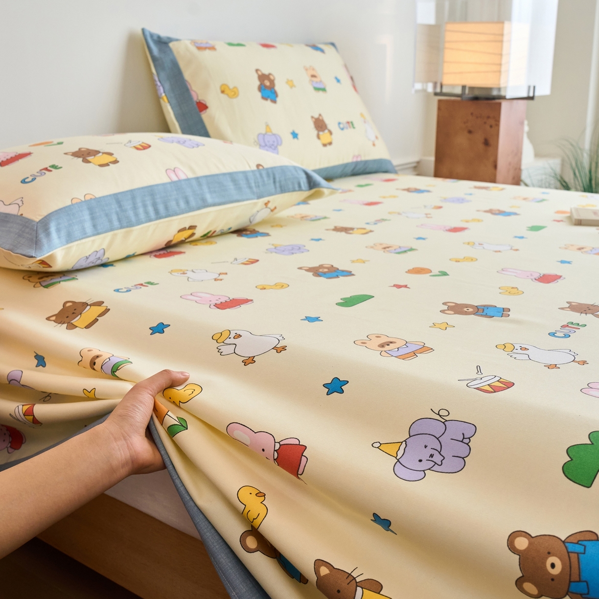 91家纺网 家纺一手货源 找家纺 春皖家纺 2026新款全棉老粗布席子凉席工艺款单床单床单单件 快乐园