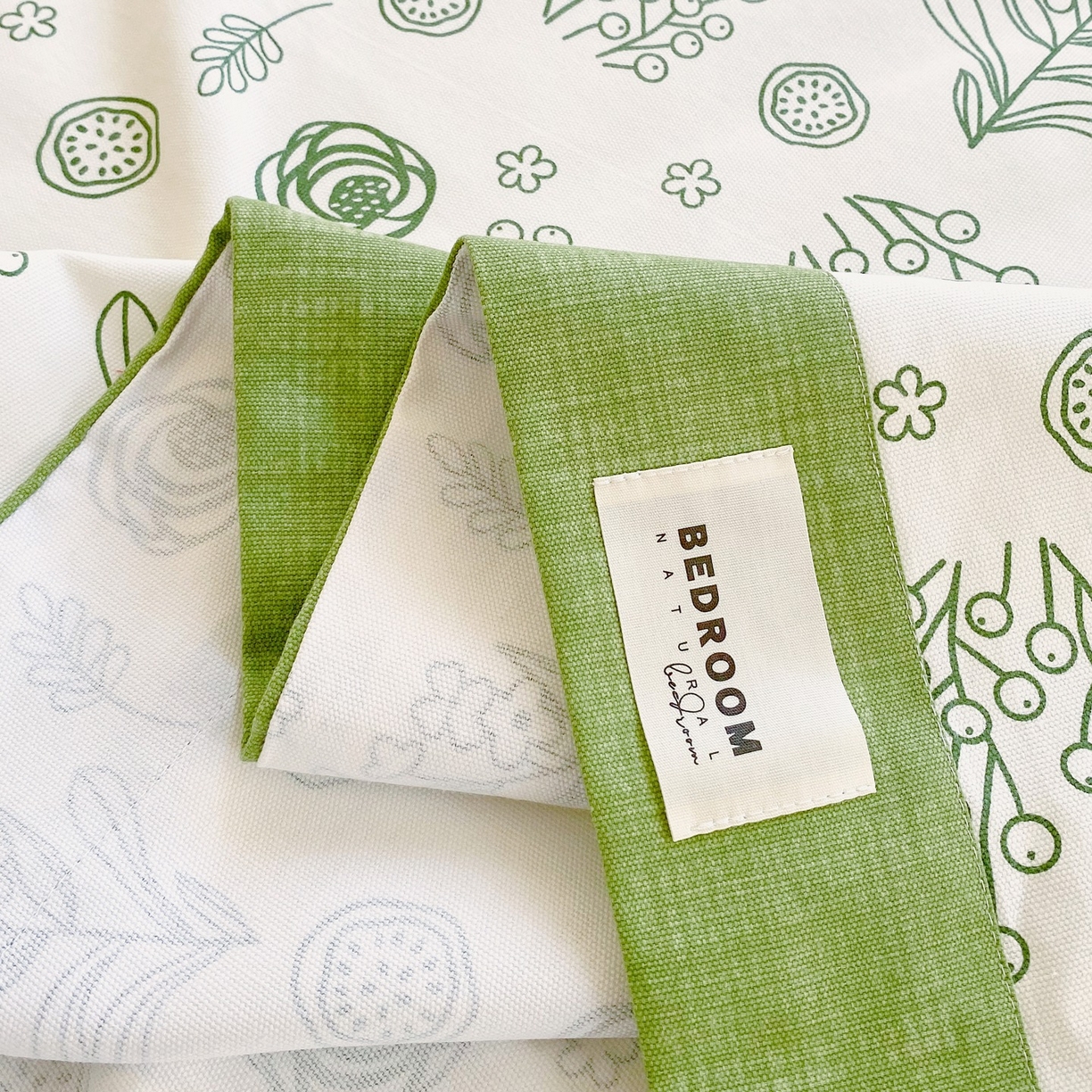 91家纺网 家纺一手货源 找家纺 春皖家纺 2026新款全棉老粗布席子凉席工艺款单床单床单单件 浅韵-绿