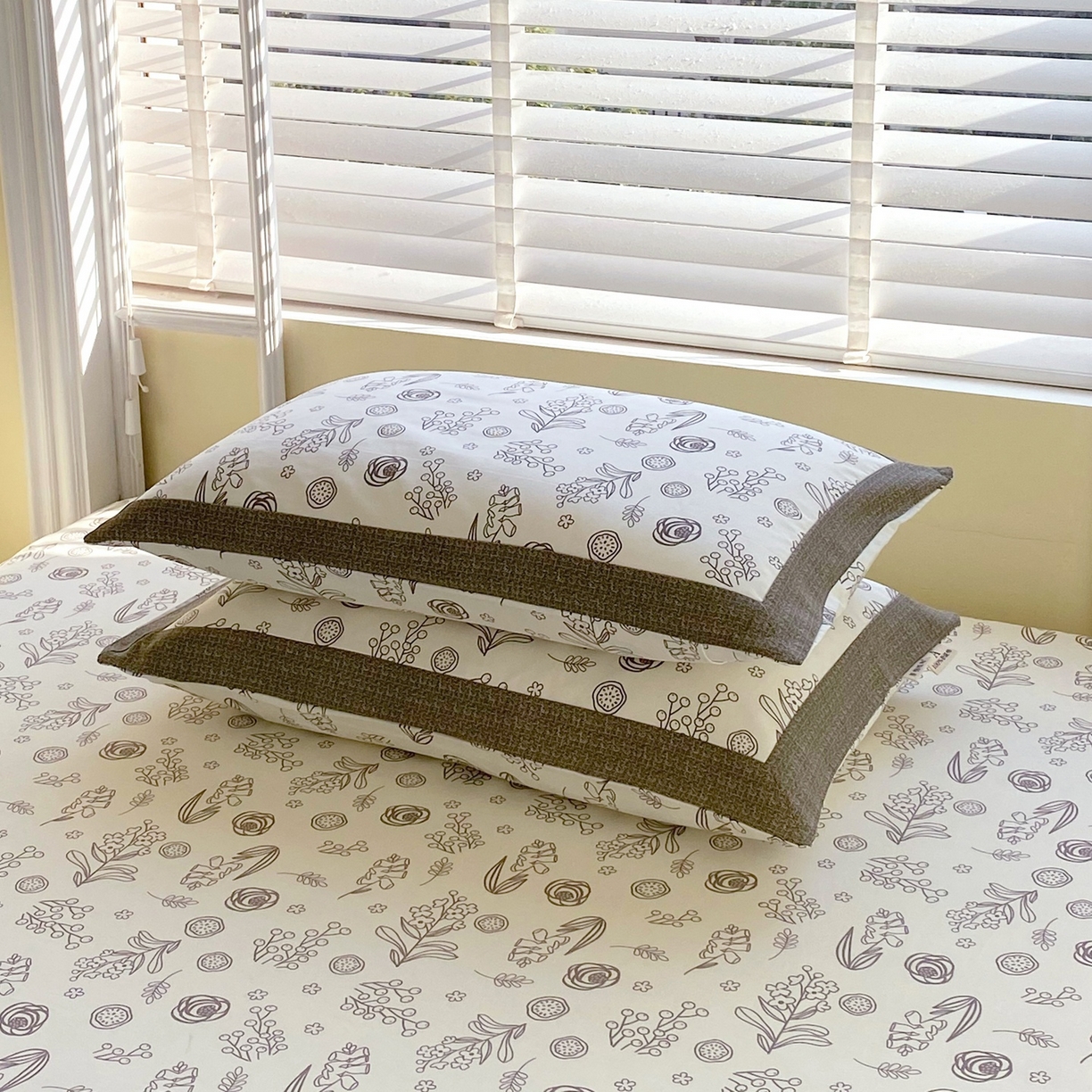 91家纺网 家纺一手货源 找家纺 春皖家纺 2026新款全棉老粗布工艺款单枕套枕套单件 浅韵-白