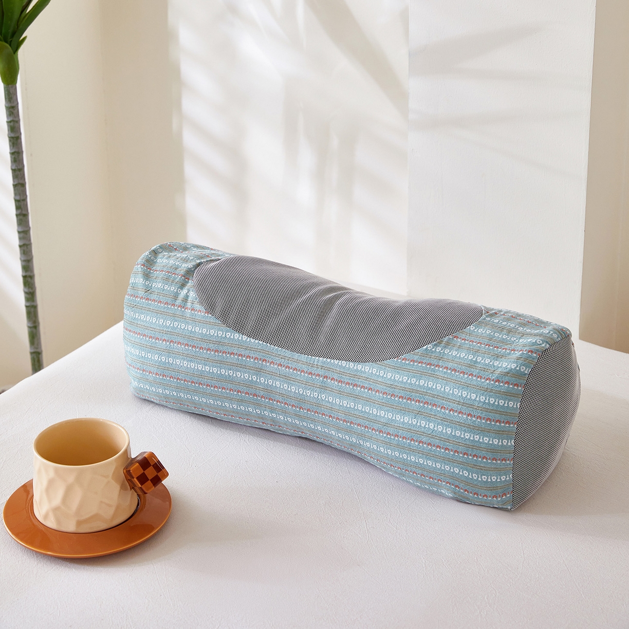 91家纺网 家纺一手货源 找家纺 梦叶草 2026新款全棉3D条纹网面透气荞麦枕头护颈枕芯 全棉条纹3D网面荞麦枕-蓝色