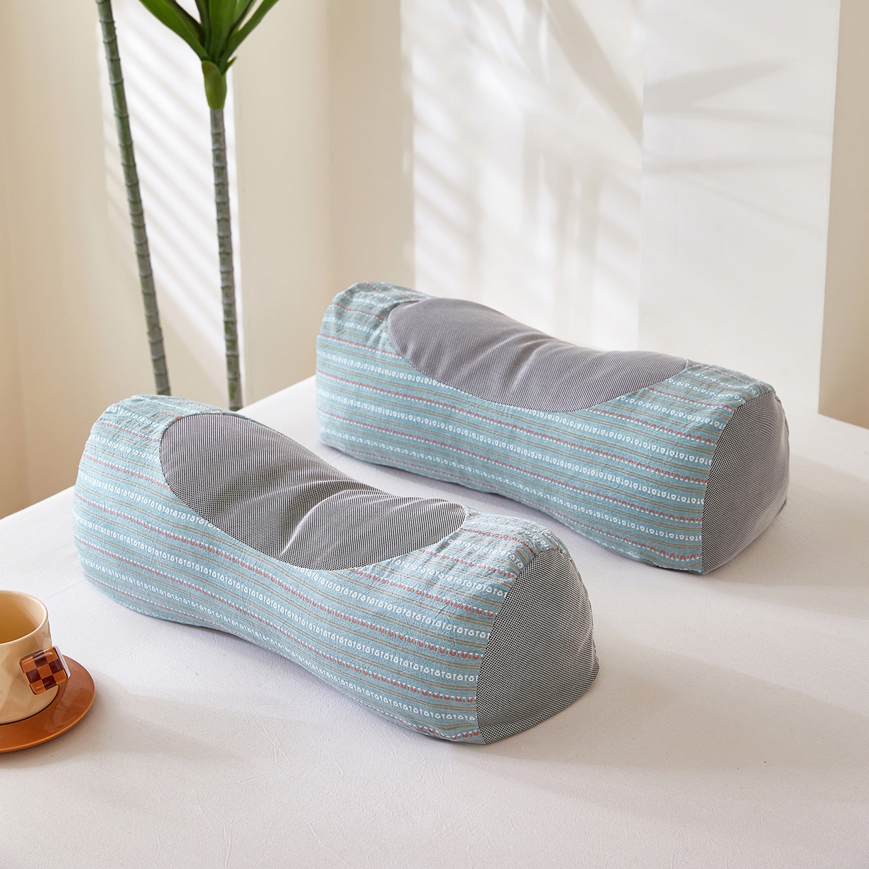 91家纺网 家纺一手货源 找家纺 梦叶草 2026新款全棉3D条纹网面透气荞麦枕头护颈枕芯 全棉条纹3D网面荞麦枕-蓝色