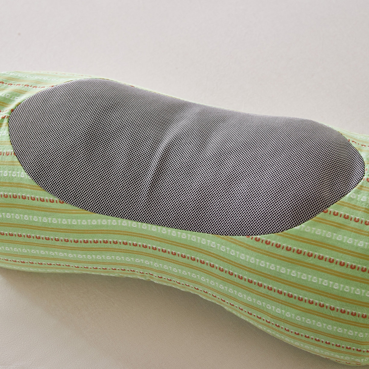 91家纺网 家纺一手货源 找家纺 梦叶草 2026新款全棉3D条纹网面透气荞麦枕头护颈枕芯 全棉条纹3D网面荞麦枕-翠绿