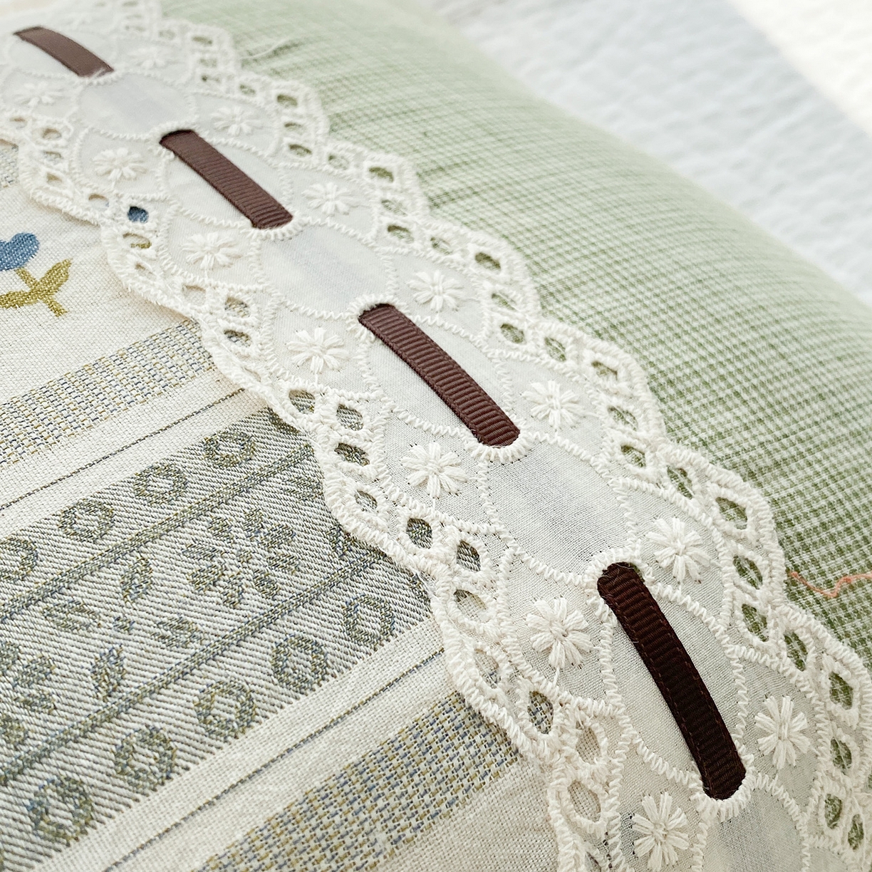 91家纺网 家纺一手货源 找家纺 梦叶草 2026新款全棉双层纱花边荞麦枕公主风荞麦枕头 全棉双层纱公主风荞麦枕-绿色