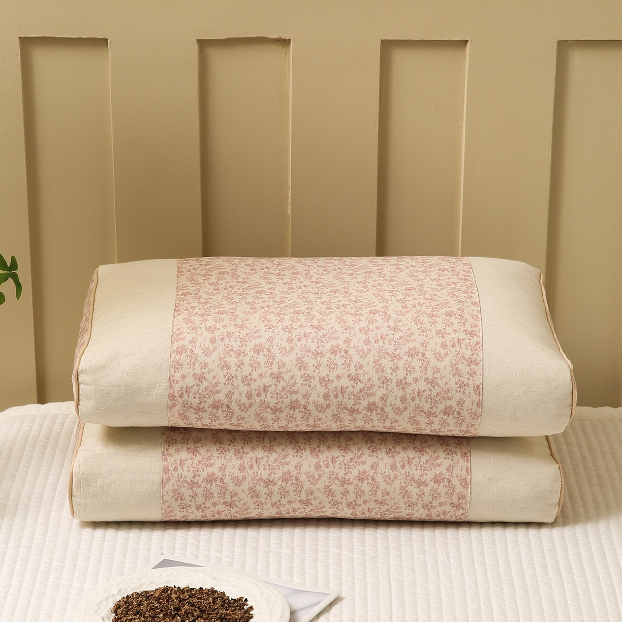 91家纺网 家纺一手货源 找家纺 梦叶草 2026新款全棉小碎花宫廷荞麦枕头枕芯 宫廷荞麦枕-小碎花粉