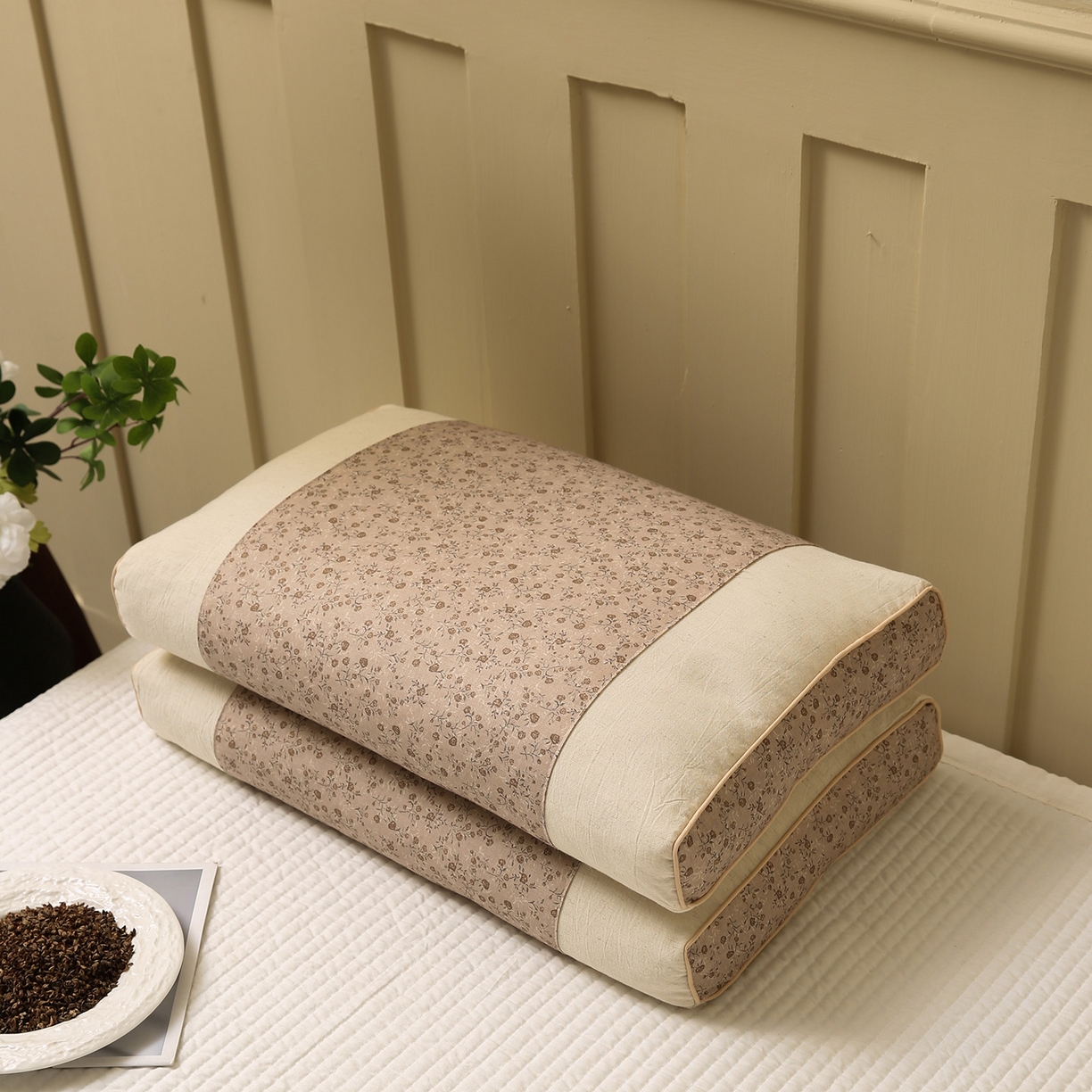 91家纺网 家纺一手货源 找家纺 梦叶草 2026新款全棉小碎花宫廷荞麦枕头枕芯 宫廷荞麦枕-小碎花咖