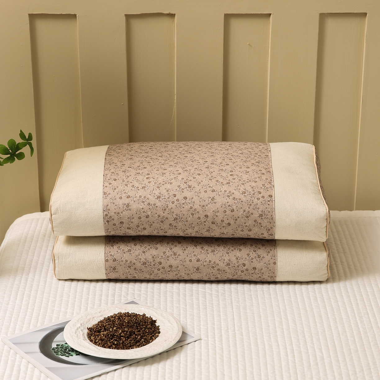 91家纺网 家纺一手货源 找家纺 梦叶草 2026新款全棉小碎花宫廷荞麦枕头枕芯 宫廷荞麦枕-小碎花咖