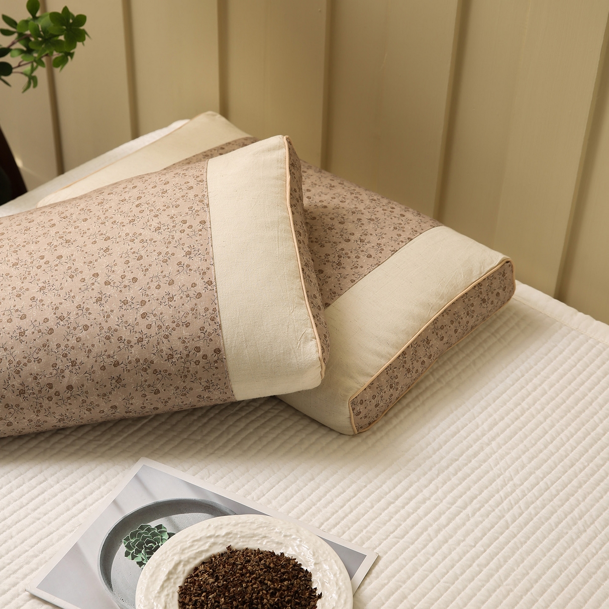 91家纺网 家纺一手货源 找家纺 梦叶草 2026新款全棉小碎花宫廷荞麦枕头枕芯 宫廷荞麦枕-小碎花咖