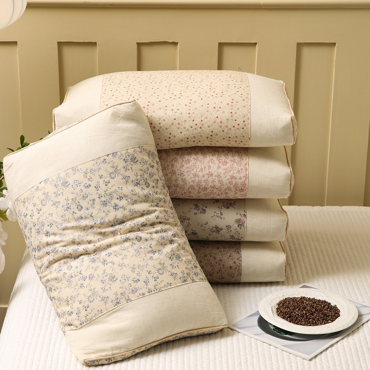 91家纺网 家纺一手货源 找家纺 梦叶草 2026新款全棉小碎花宫廷荞麦枕头枕芯 宫廷荞麦枕-小碎花米黄