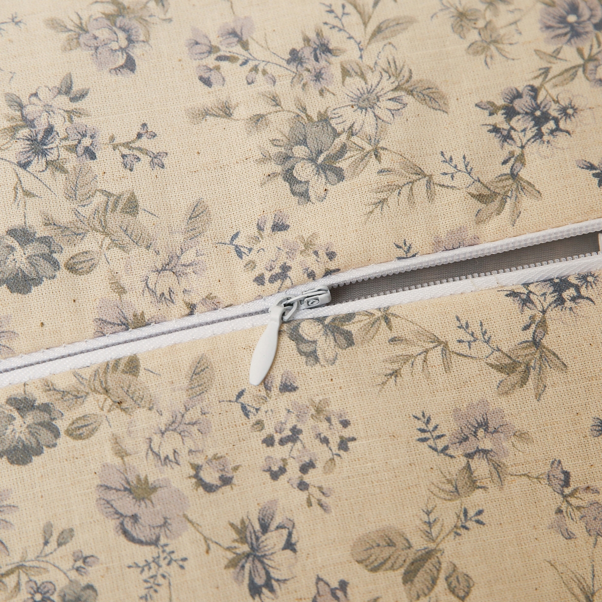 91家纺网 家纺一手货源 找家纺 梦叶草 2026新款全棉小碎花宫廷荞麦枕头枕芯 宫廷荞麦枕-小碎花蓝