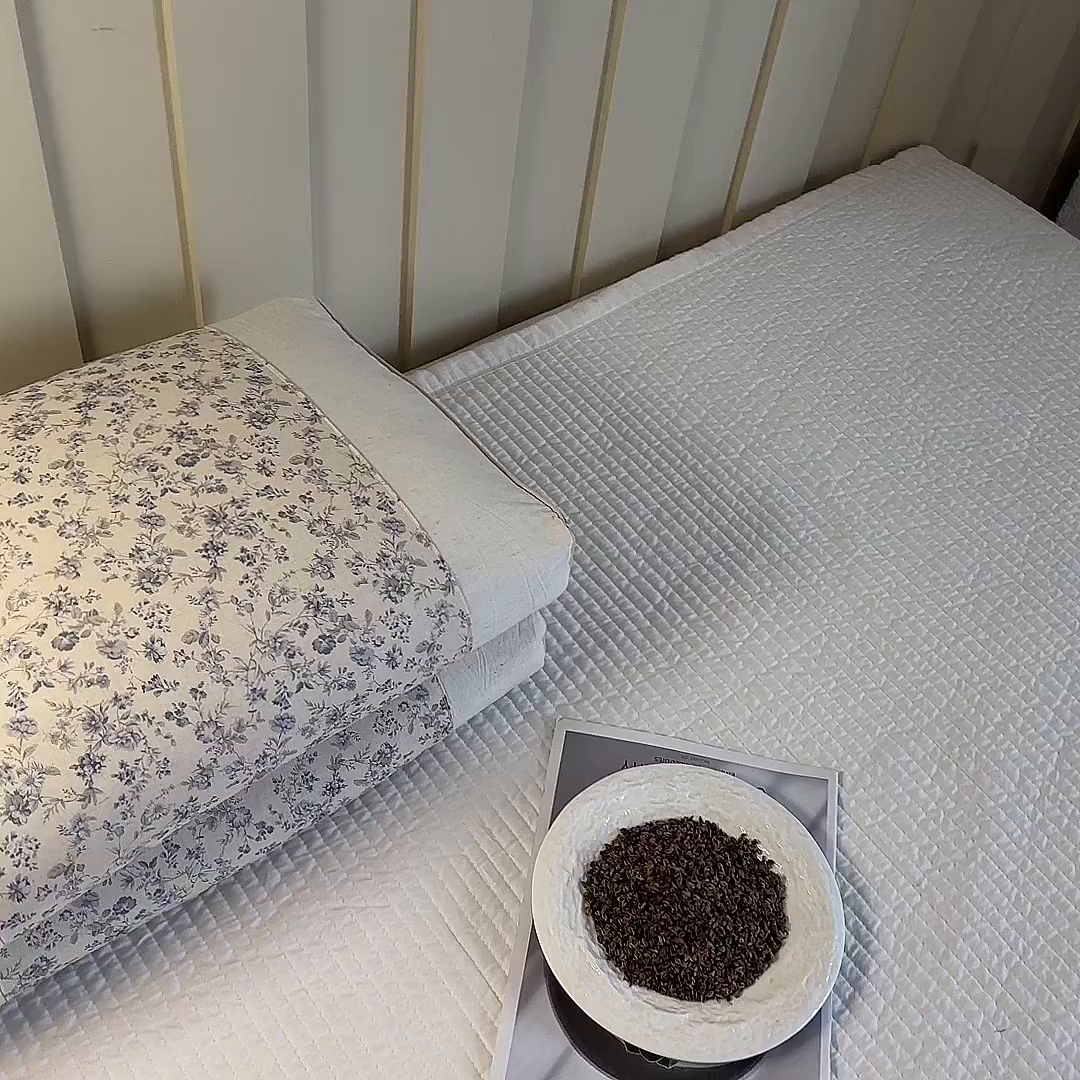 91家纺网 家纺一手货源 找家纺 梦叶草 2026新款全棉小碎花宫廷荞麦枕头枕芯 宫廷荞麦枕-小碎花蓝