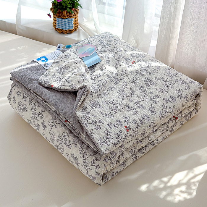 91家纺网 家纺一手货源 找家纺 晚爱家纺（原晚安家居） 2026新款泡芙棉夏被双层纱泡泡纱空调被小清新夏凉被 春风拂梦