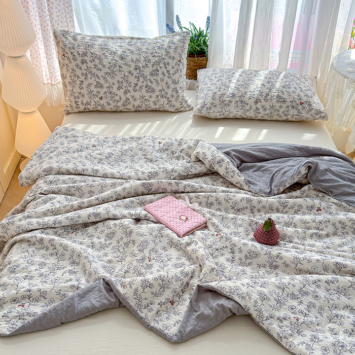 91家纺网 家纺一手货源 找家纺 晚爱家纺（原晚安家居） 2026新款泡芙棉夏被双层纱泡泡纱空调被小清新夏凉被 春风拂梦