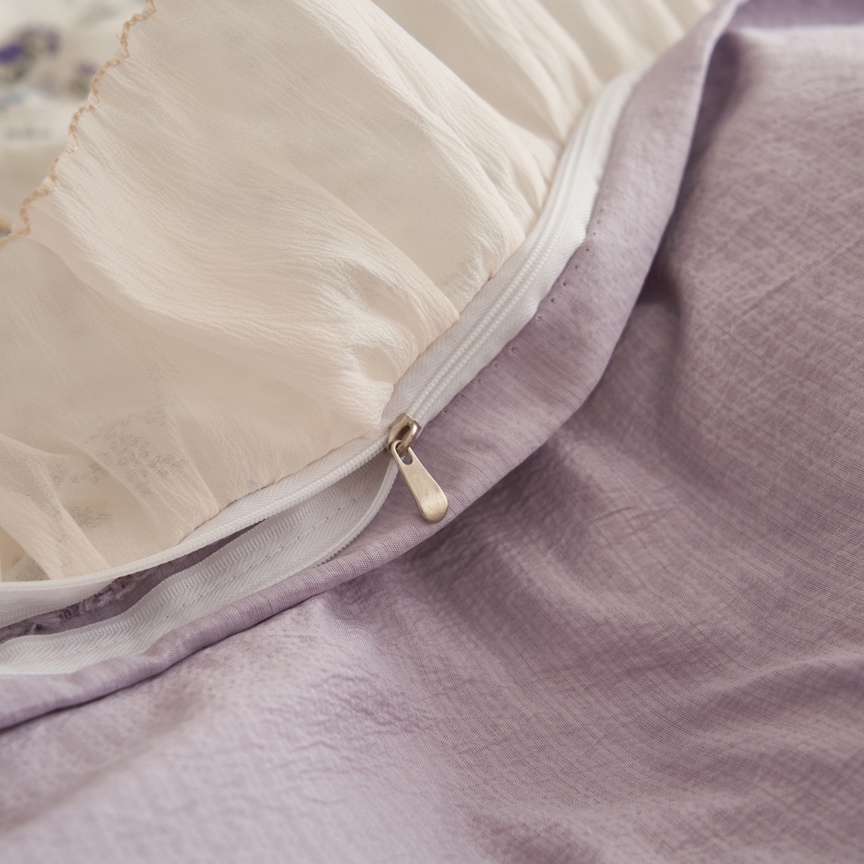 91家纺网 家纺一手货源 找家纺 晨曦家纺 2026春夏新款皱雾纱泡芙纱水洗少女ins风韩版四件套 蓝花的信