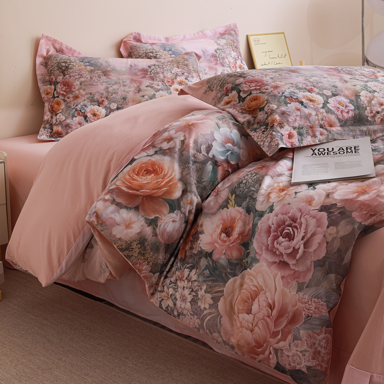 91家纺网 家纺一手货源 找家纺 朵希曼 2026新款全棉纯棉大版定位13376数码印花系列四件套 池花映日-粉