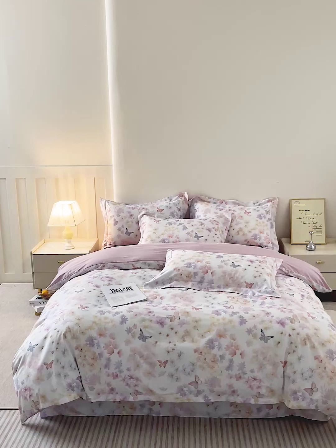 91家纺网 家纺一手货源 找家纺 朵希曼 2026新款全棉纯棉大版定位13376数码印花系列四件套 蝶影入怀-粉