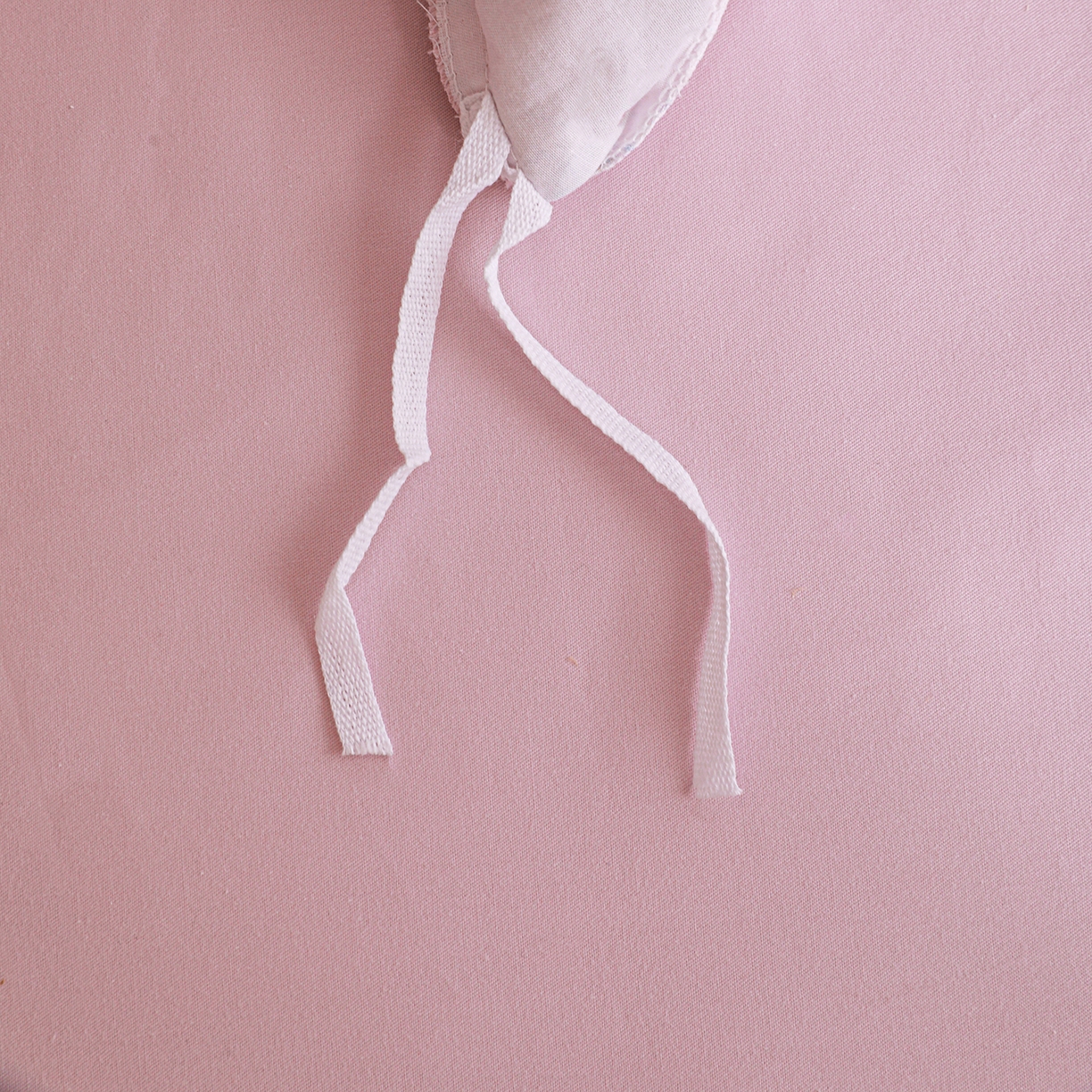 91家纺网 家纺一手货源 找家纺 朵希曼 2026新款全棉纯棉大版定位13376数码印花系列四件套 花礼-粉