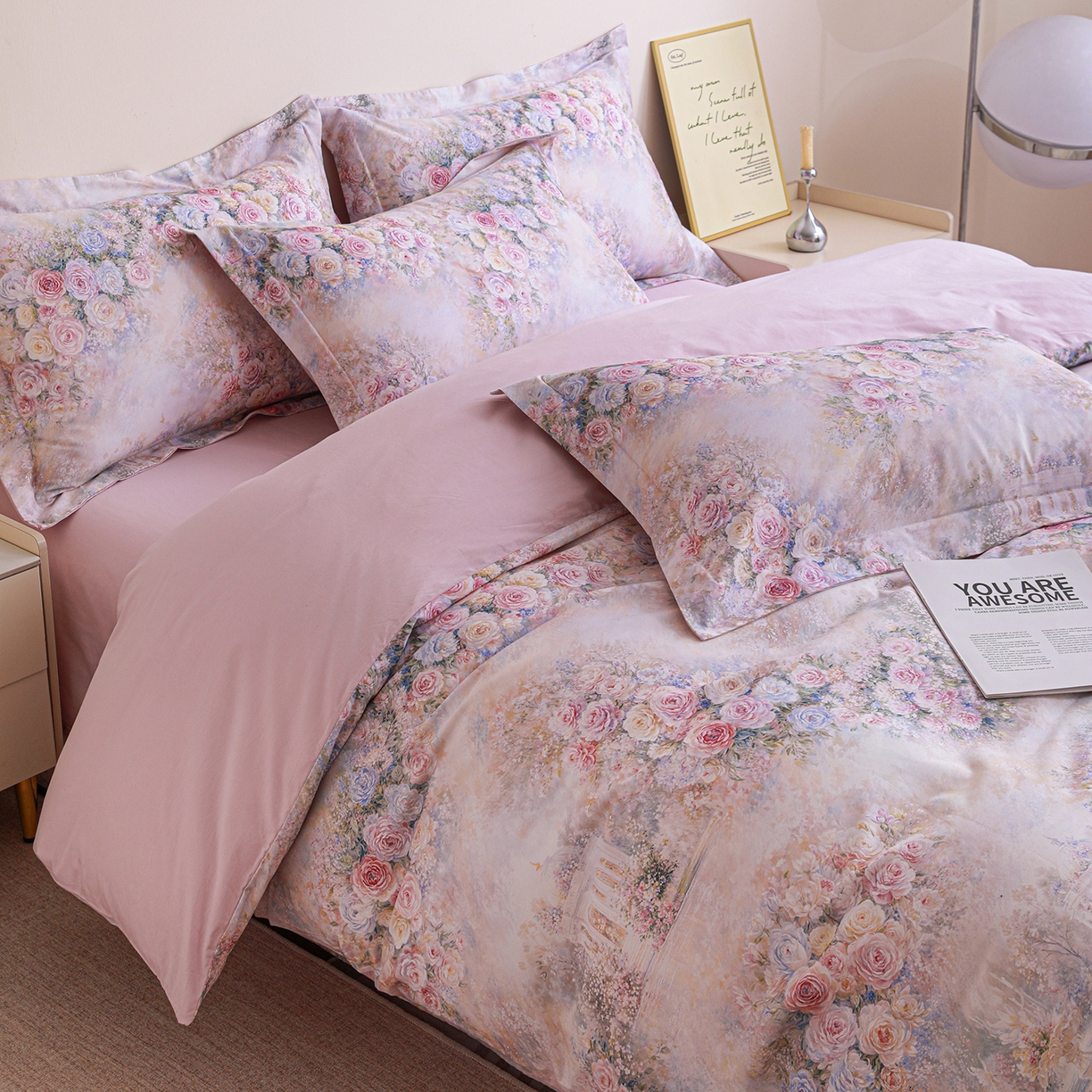 91家纺网 家纺一手货源 找家纺 朵希曼 2026新款全棉纯棉大版定位13376数码印花系列四件套 花礼-粉