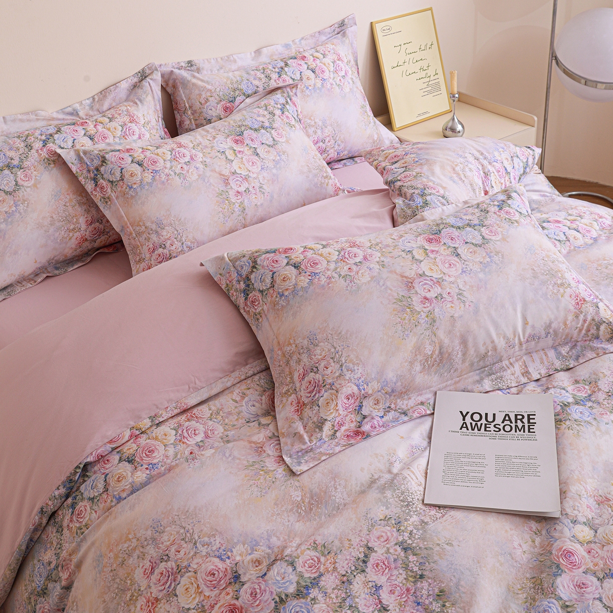 91家纺网 家纺一手货源 找家纺 朵希曼 2026新款全棉纯棉大版定位13376数码印花系列四件套 花礼-粉