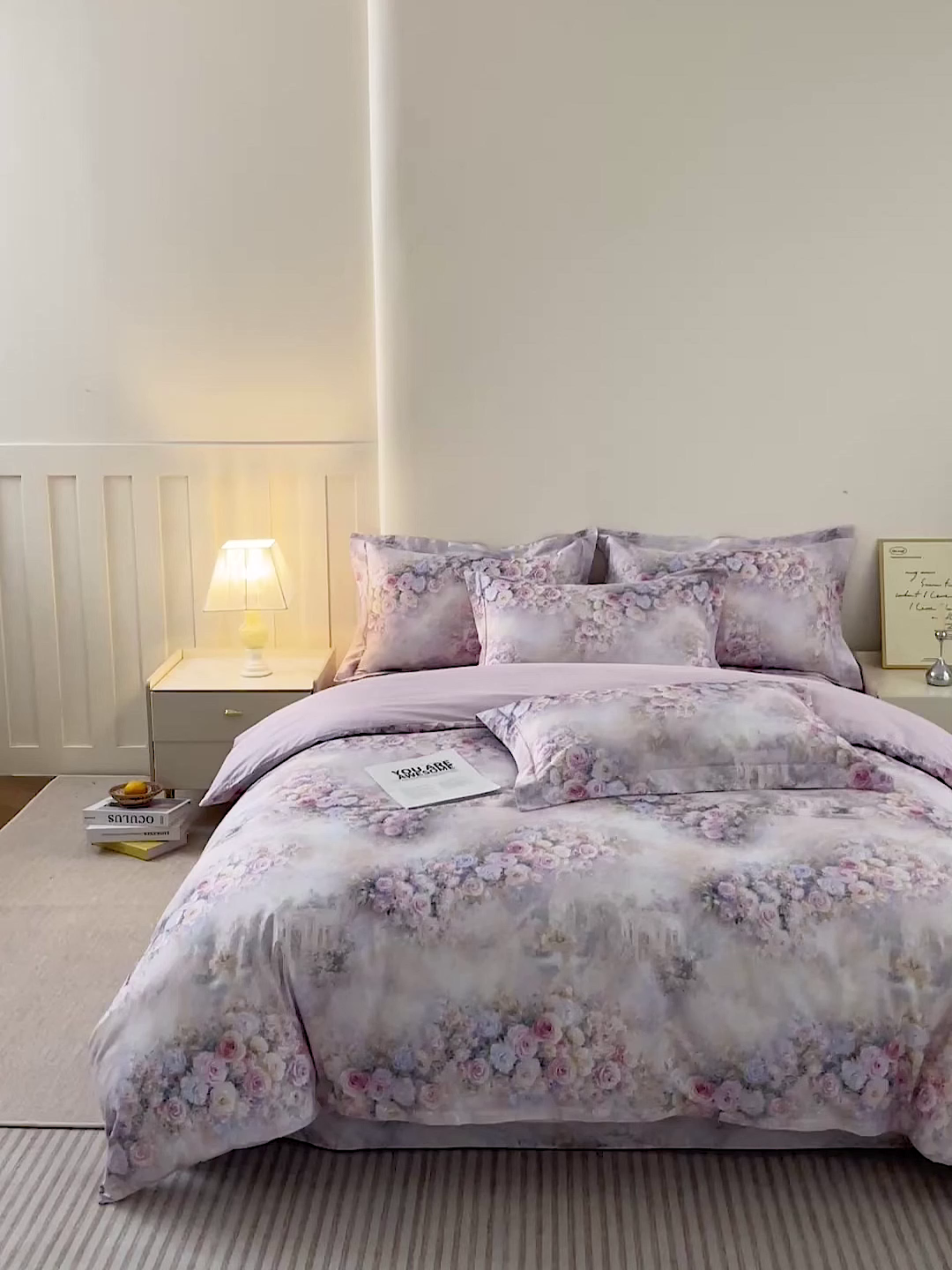 91家纺网 家纺一手货源 找家纺 朵希曼 2026新款全棉纯棉大版定位13376数码印花系列四件套 花礼-粉