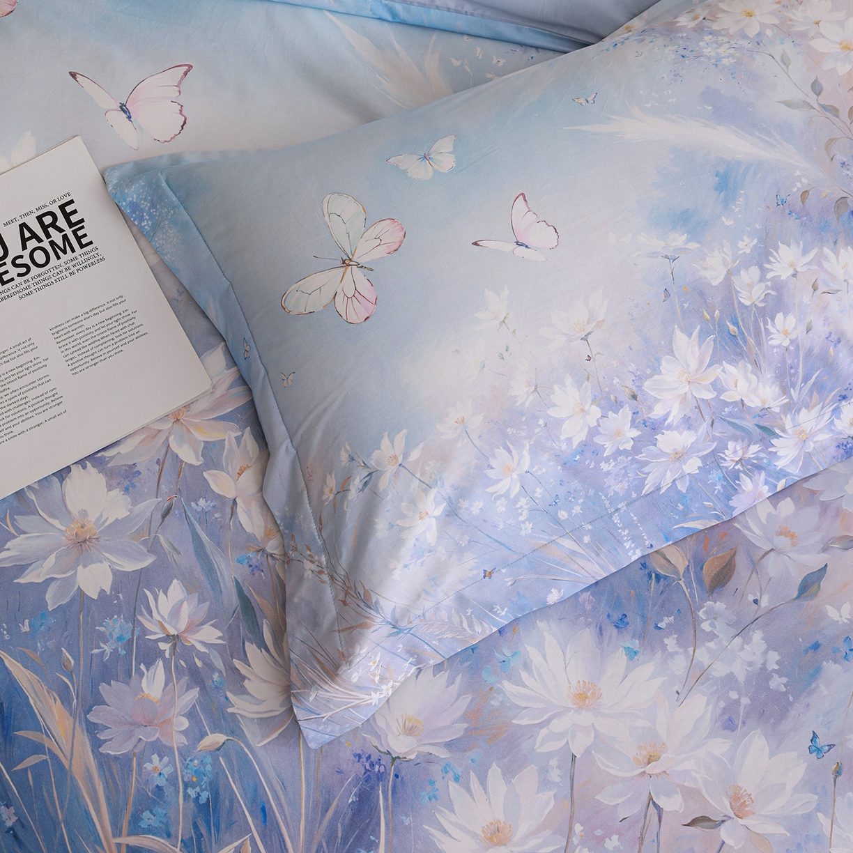 91家纺网 家纺一手货源 找家纺 朵希曼 2026新款全棉纯棉大版定位13376数码印花系列四件套 秋天童话-兰