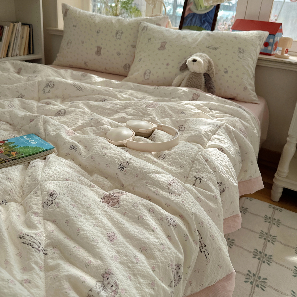 91家纺网 家纺一手货源 找家纺 梵克保罗 2026新款10A抗菌泡芙棉夏被被子被芯 泡芙棉-花间兔语