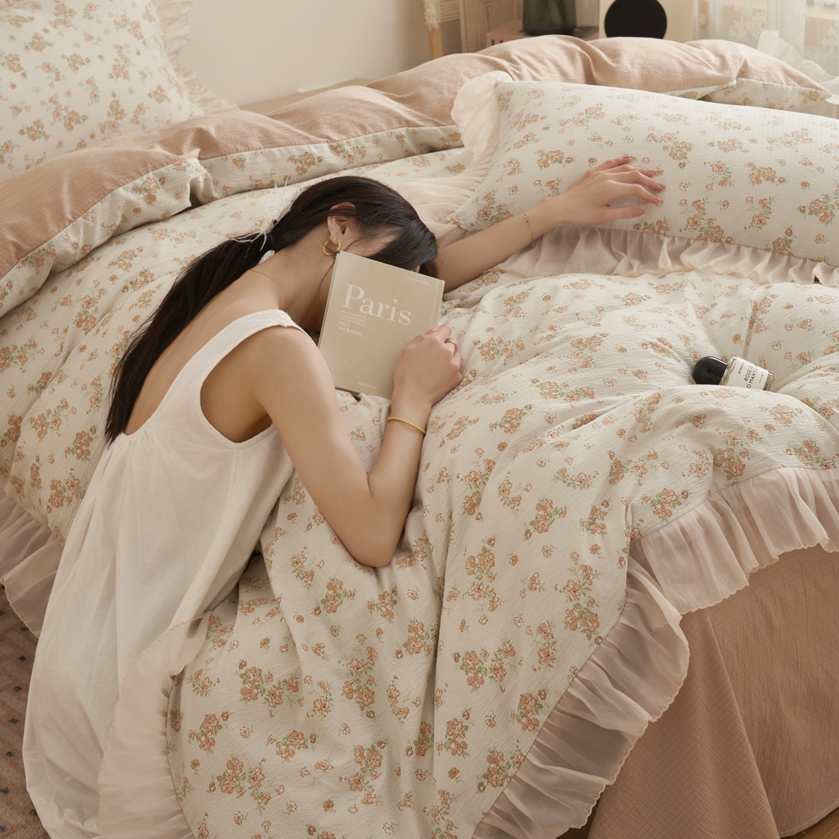 91家纺网 家纺一手货源 找家纺 晨曦家纺 2026春夏新款皱雾纱泡芙纱水洗少女ins风韩版四件套 云间花信