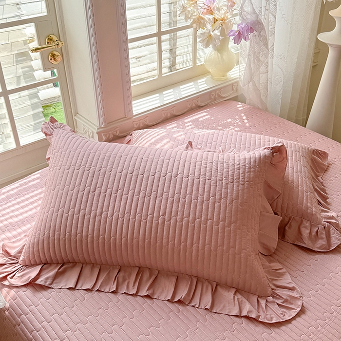 91家纺网 家纺一手货源 找家纺 花香四季家纺 2026新款13376全棉夹棉床盖三件套13372纯棉纯色床盖花边公主风（可定制任意尺寸） 豆沙色